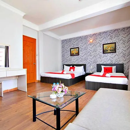 S79 Quynh Giang Hotel
